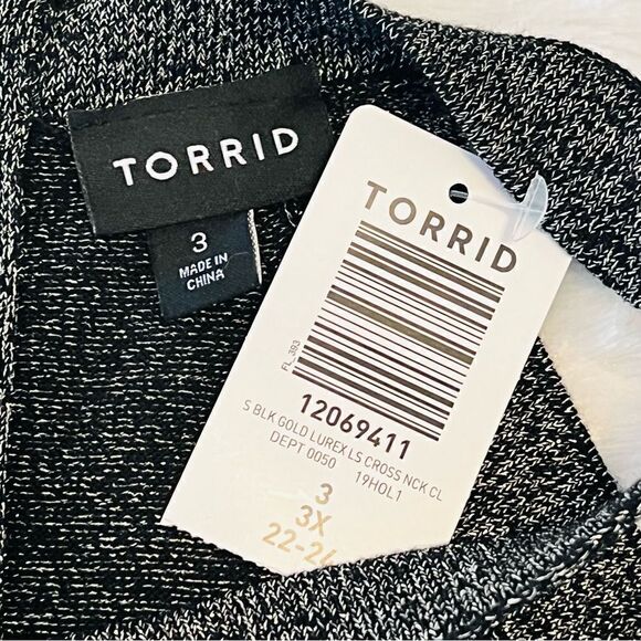 Torrid metallic PULLOVER CROSS NECK COLD SHOULDER SWEATER - Picture 6 of 7